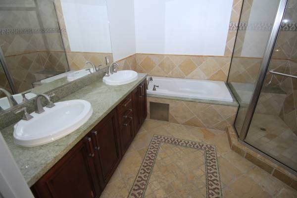 Photo - 11911 Mayfield Ave Unidad PH7