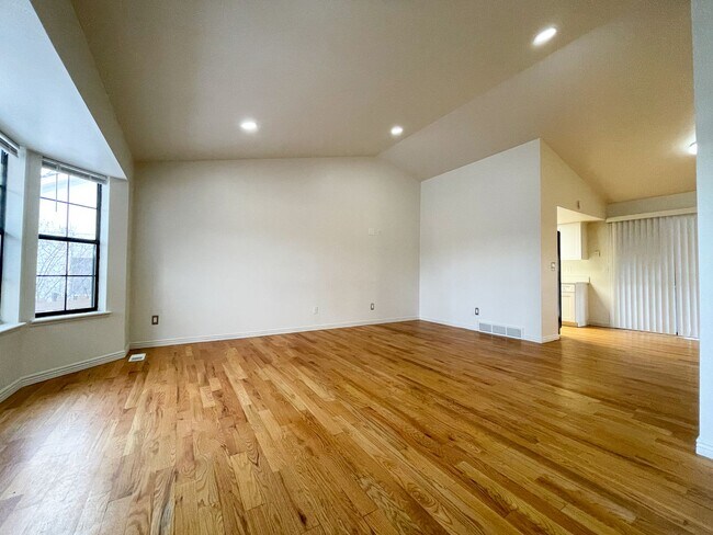 Photo - Renovated 3 bedroom 2 bathroom home in quiet Arvada neighborhood! Available NOW!!