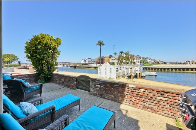 Photo - 111 Edgewater Pl Unit 111 E Edgewater Ave B