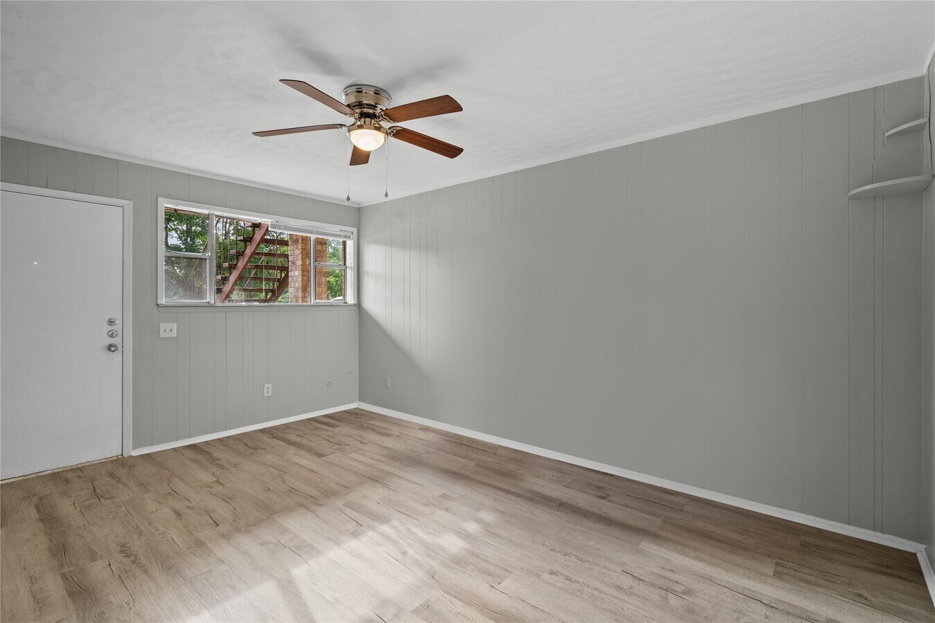 Photo - 2729 Main St Unit 3