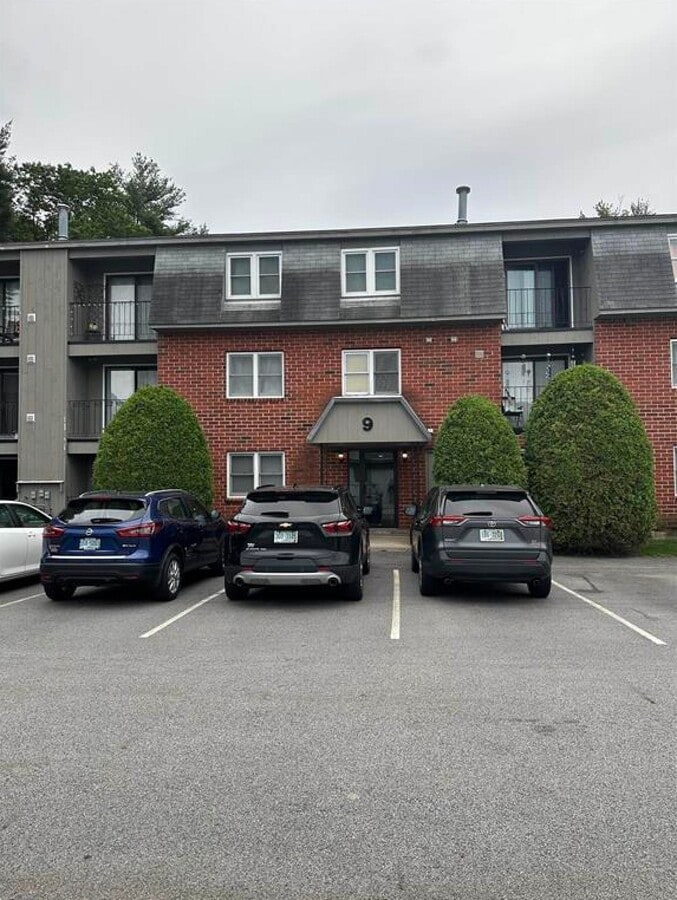 Photo - 9 Blackstone Dr