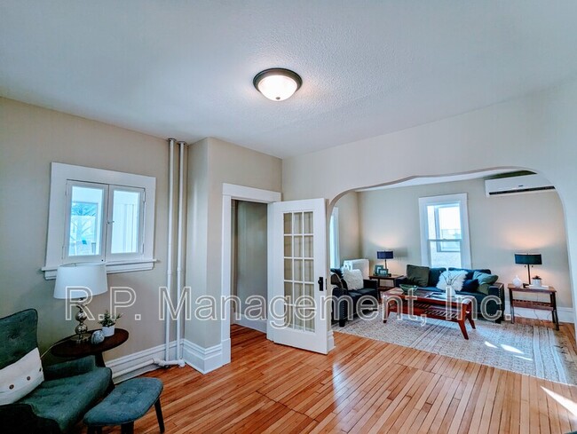 Photo - 3620 Pillsbury Ave