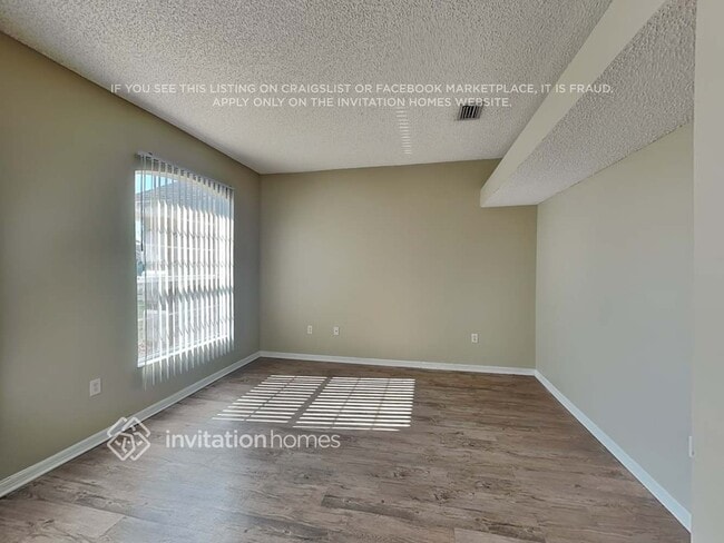 Photo - 4370 Camberly St