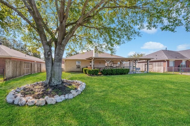 Photo - 6210 Fawnlake Dr