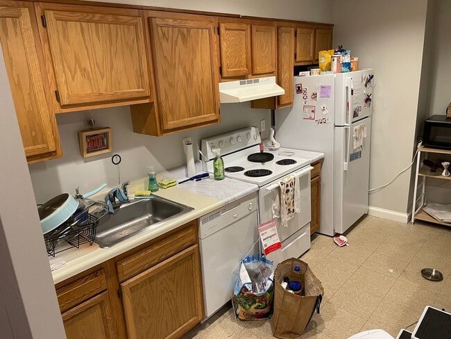 Photo - 1364 Kenyon St NW Unit 01