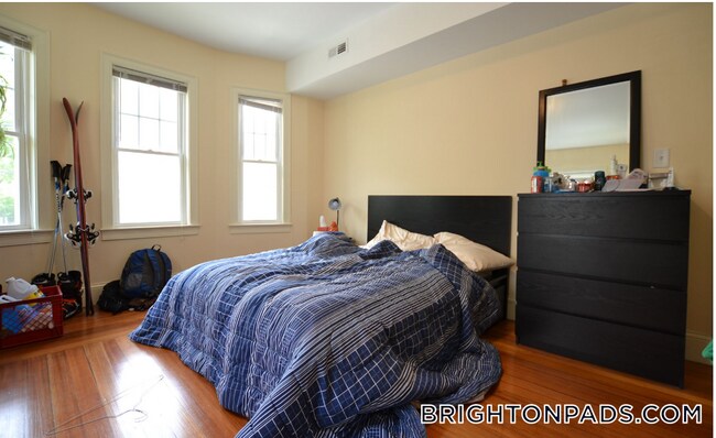 74 Brooks St Unit 2