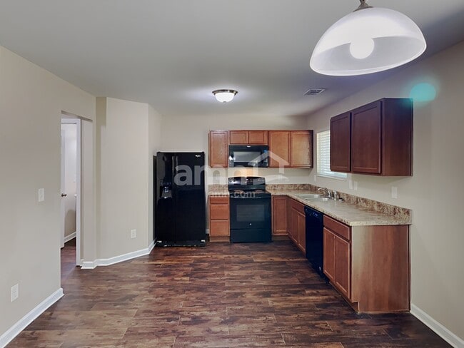 Photo - 63 Moonrise Xing