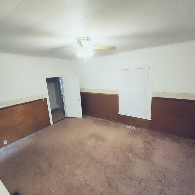 Building Photo - 302 Dahl St Unit A