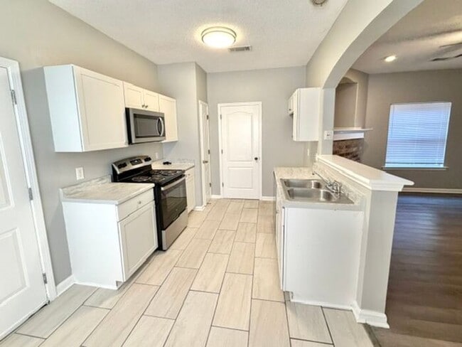 Photo - Now Leasing A 3 Bedroom 2.5 Bath In Cordova