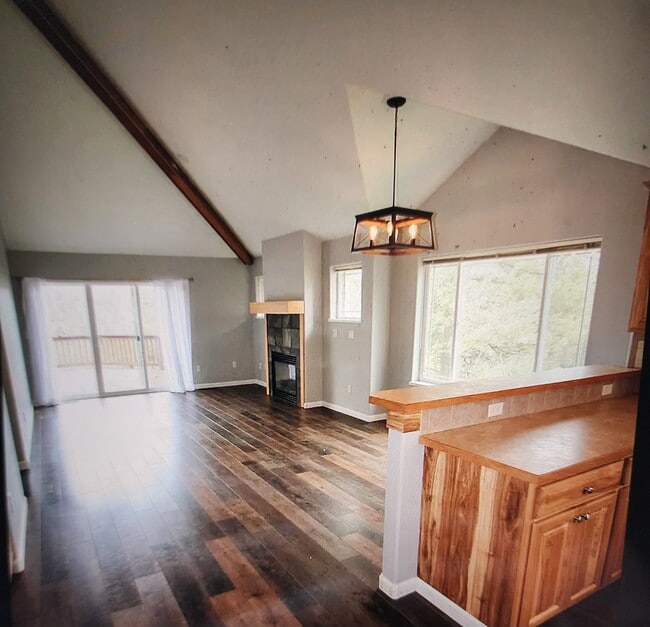 Photo - 5027 Falcon Dr Townhome