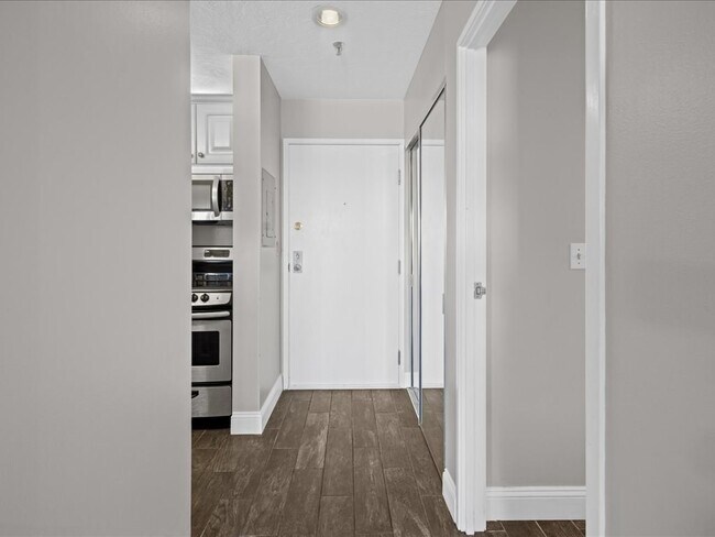 Photo - 133 Commander Shea Blvd Unidad 609