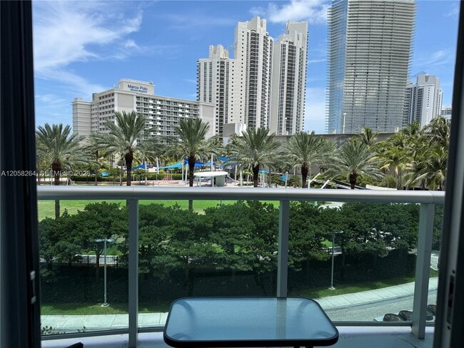 Photo - 19370 Collins Ave Unit 423