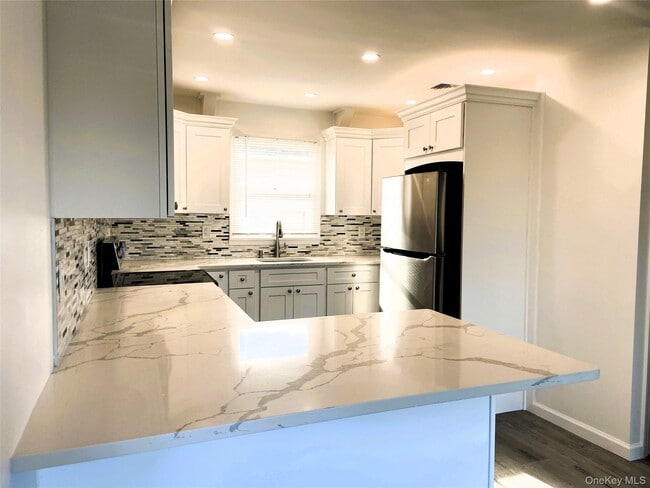 Photo - 473 Franklin Blvd Unit Upper