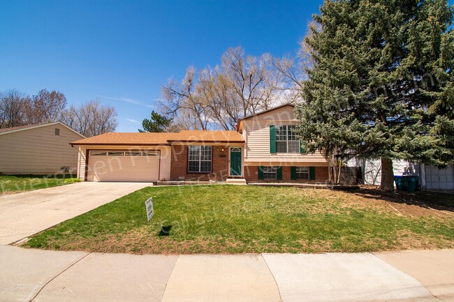 Charming 3 Bedroom House in a Great Location! - Charming 3 Bedroom House in a Great Location!