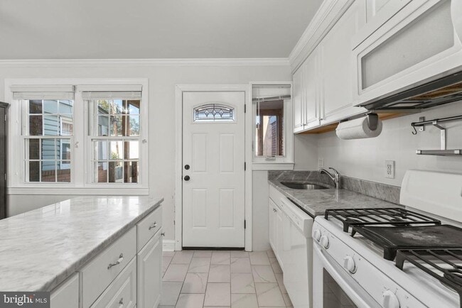 Photo - 510 E Nelson Ave