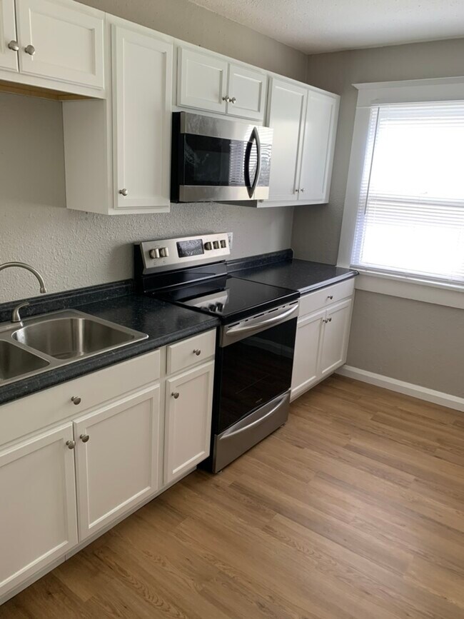 Photo - 1341 17th Ave N Unit B