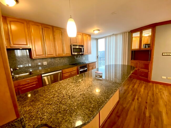 Photo - 5820 Oakwood Dr Unit 5B