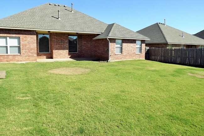 Photo - Available Now! Yukon Schools!