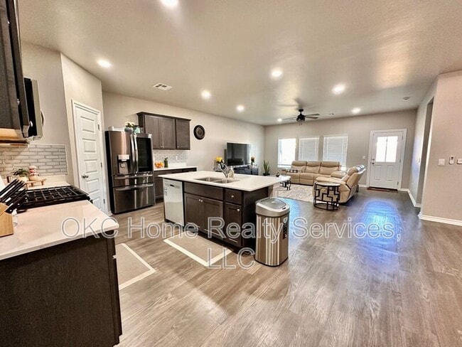 Photo - 10341 NW 26th St