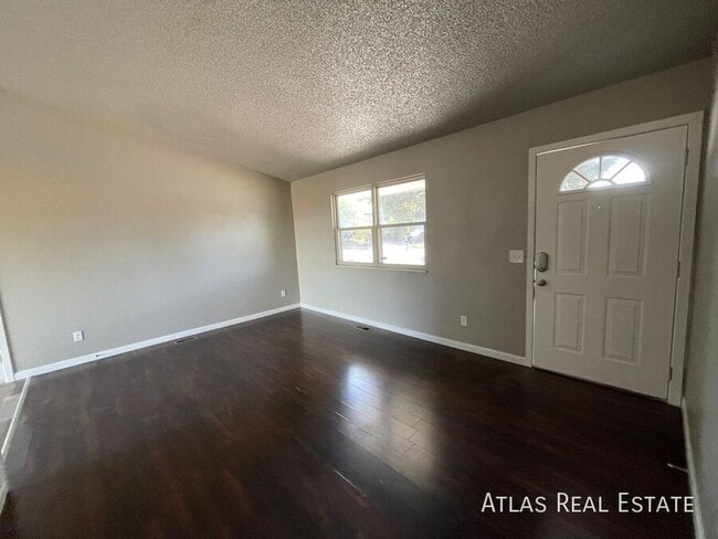 Photo - 2115 Bainbridge Rd House