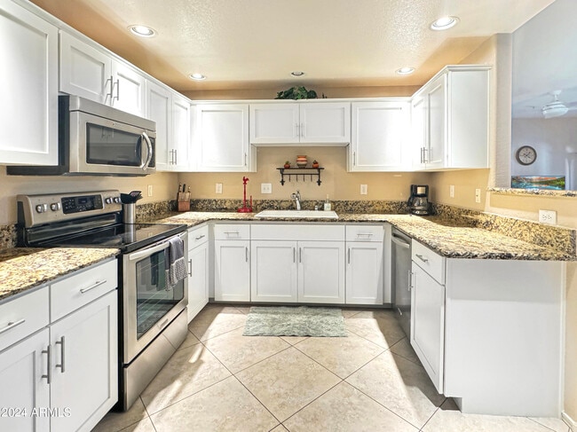 Photo - 9455 E Raintree Dr Unidad 1034