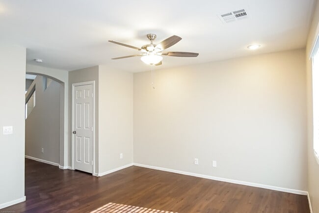 Photo - 9213 Millikan Ave