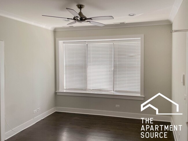 Photo - 1952 W Nelson St Unit 3E