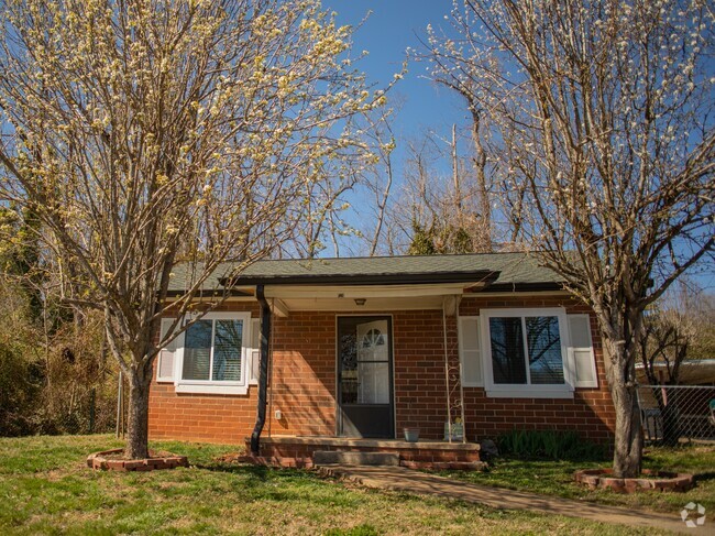 Building Photo - 270 Asheville St Rental