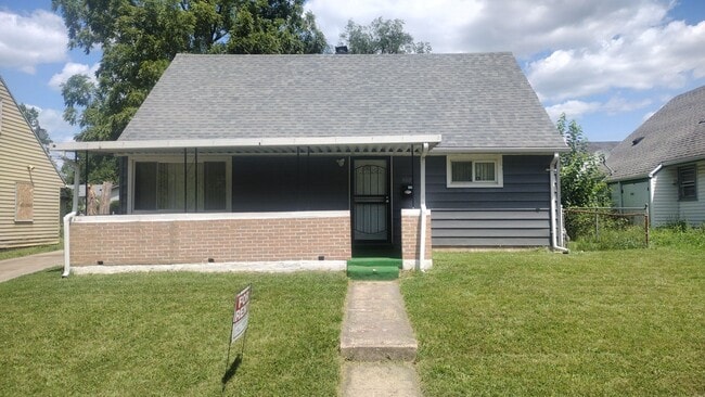 Photo - 4005 Prescott Ave