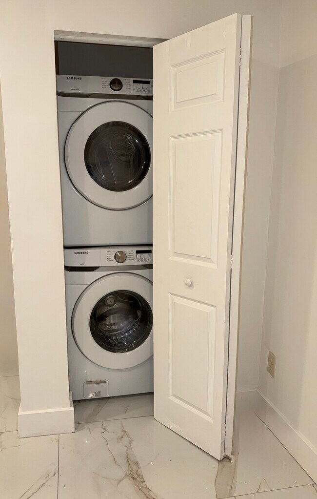 Photo - 8900 NW 33rd Avenue Rd