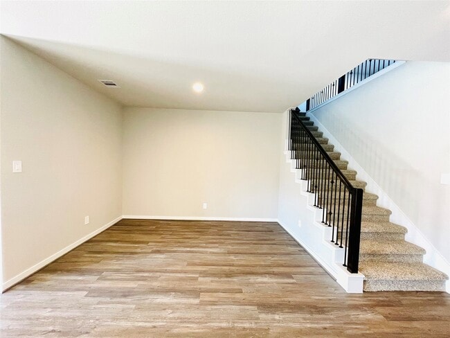 Photo - 3310 Silverton Dr