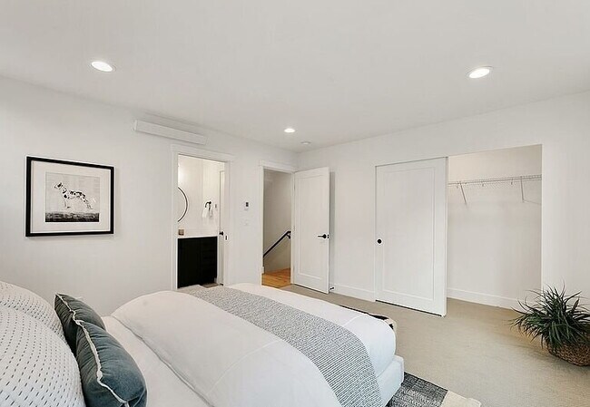 Photo - "Charming 3-Bedroom Gem in Seattle's Vibrant Heart - 1733 Sq. Ft. of Modern Comfort!"