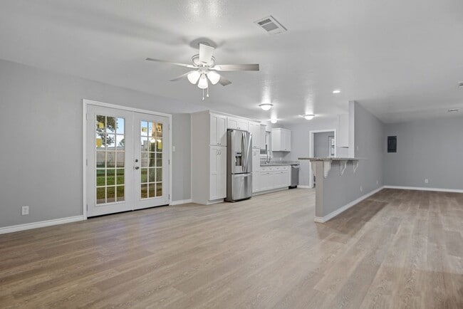 Photo - 1347 E Palm Dr