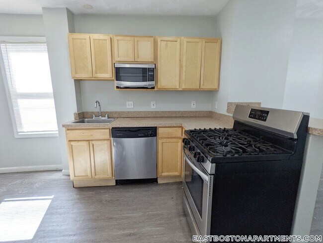 Photo - 329 Paris St Unit 1