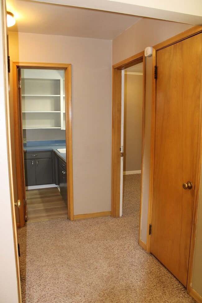 Photo - 320 King St Unit 2