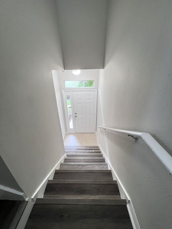 Photo - 3211 Pine Oak Trail