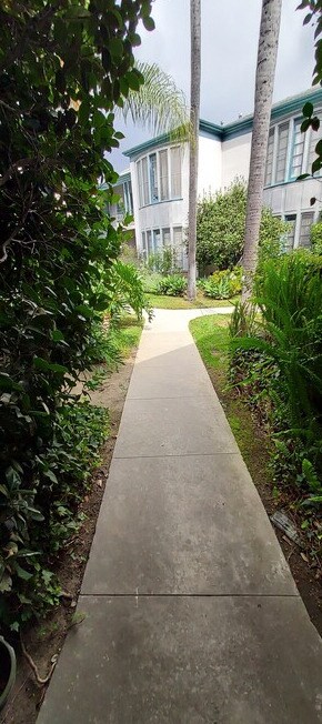 Photo - 5400 Franklin