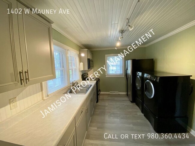 Photo - 1402 W Mauney Ave