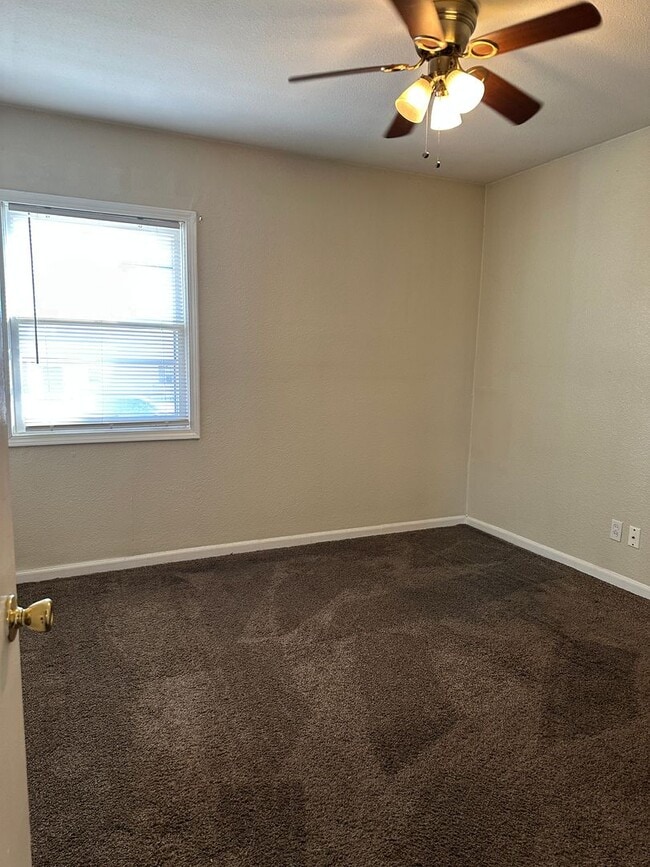 Photo - 3431 SW Brendan Ave Unit 1