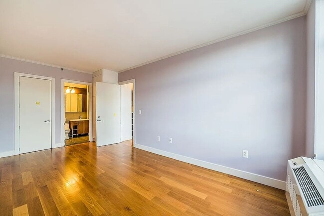 Photo - 140-21 32nd Ave Unidad 140-21 32nd Ave - # 6FN