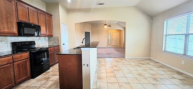 Photo - 101 Hummingbird Dr