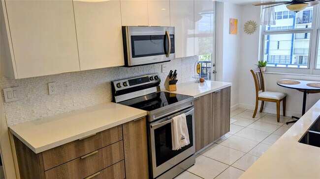 Photo - 1501 S Ocean Dr Unit 404