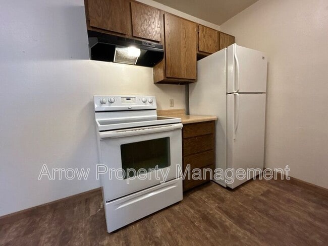 Photo - 910 East E Street