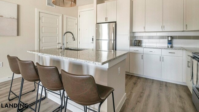 Photo - 1800 Central Pine St Unidad 4308