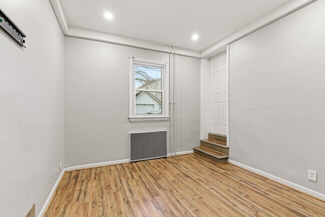 Photo - 320 Clarendon St Unit 1