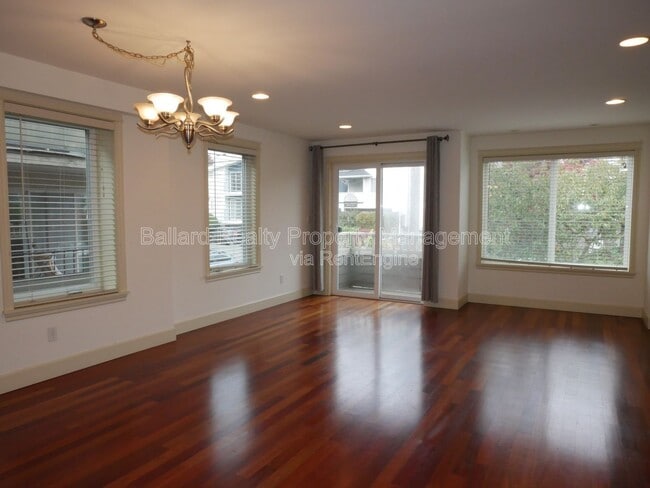 Photo - 1415 NW 61st St