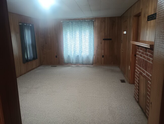 Sala de estar - 1039 Old State Highway 8