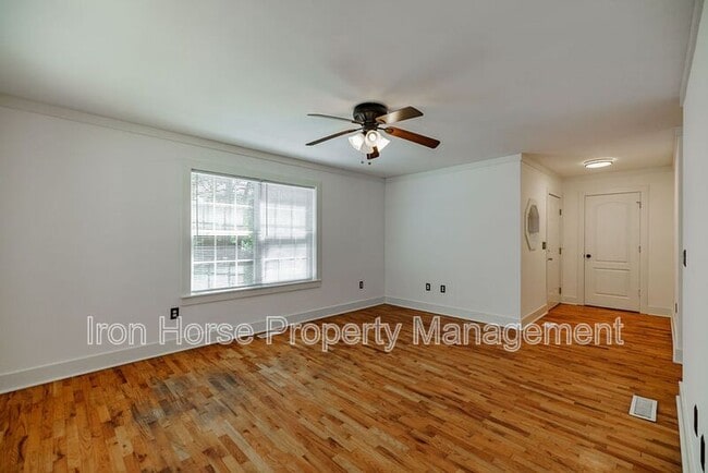 Photo - 205 Third Street