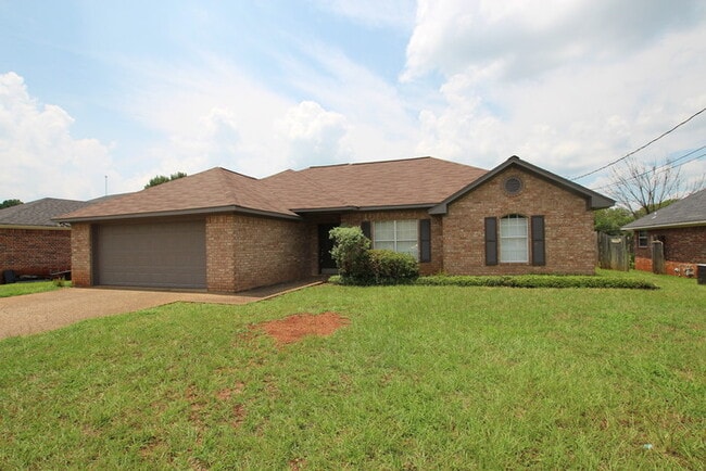 Photo - Available Now! 3 Bed 2 Bath Rental in Bullard ISD!