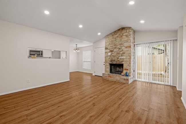 Photo - 12801 Copper Cliff Ave